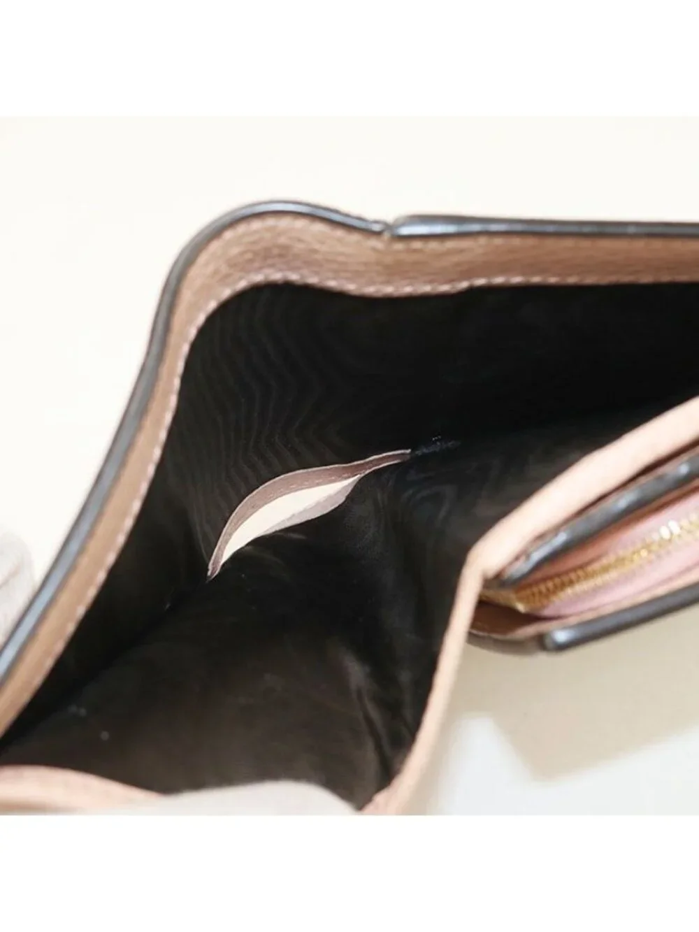 Gucci Compact Wallet Double Bifold GG Supreme